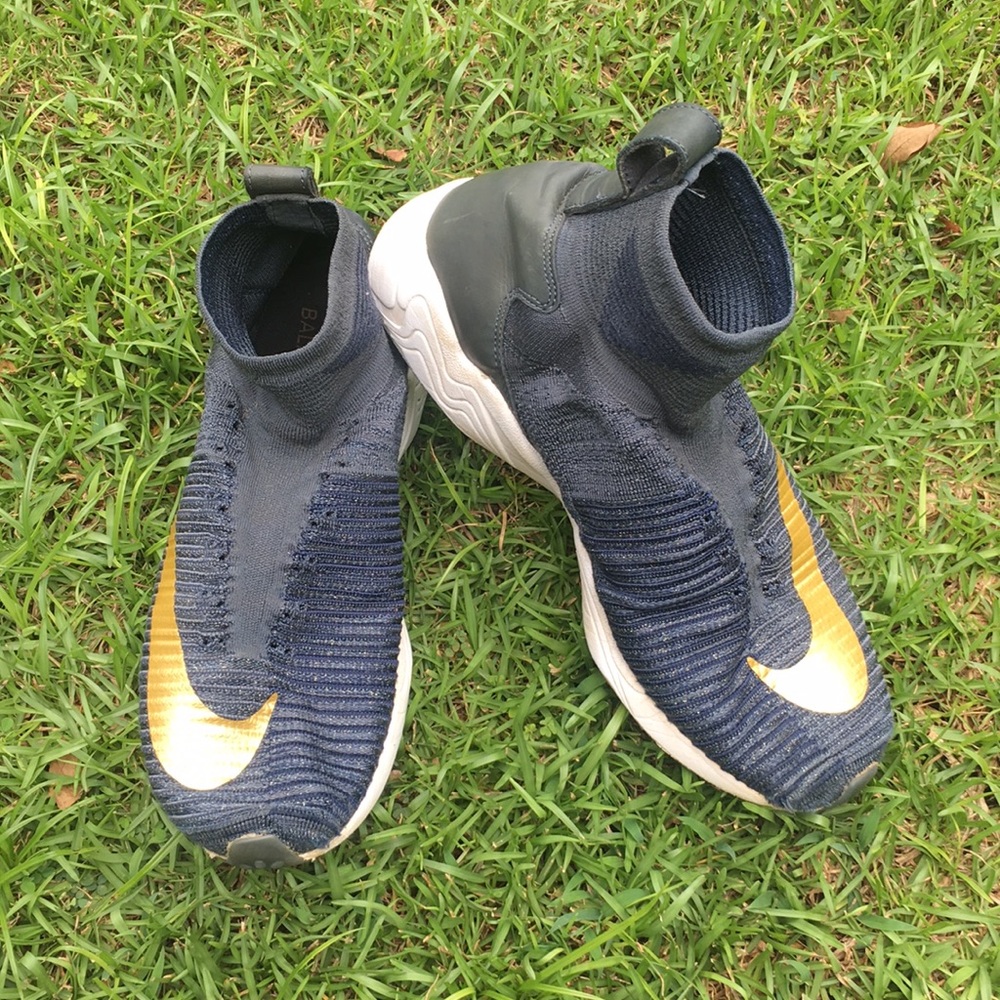 Nike Zoom Mercurial XI Flyknit Shoes (No Laces)